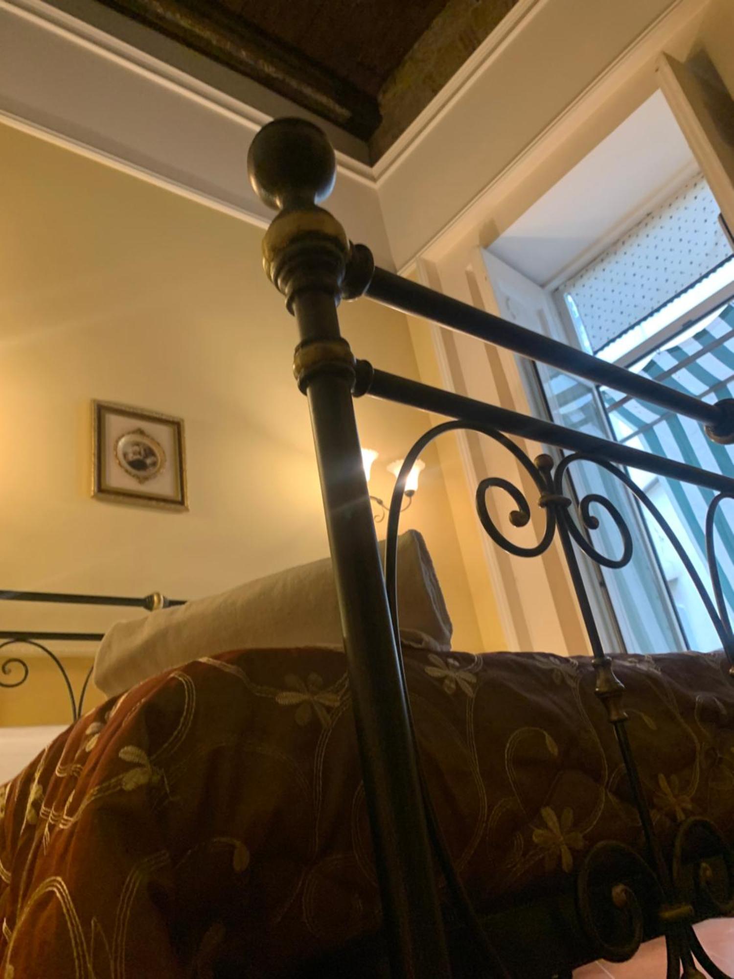 Hotel Pignatelli Napoli ภายนอก รูปภาพ