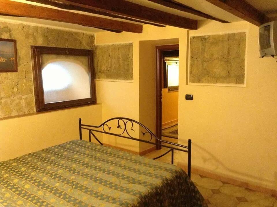 Hotel Pignatelli Napoli ภายนอก รูปภาพ