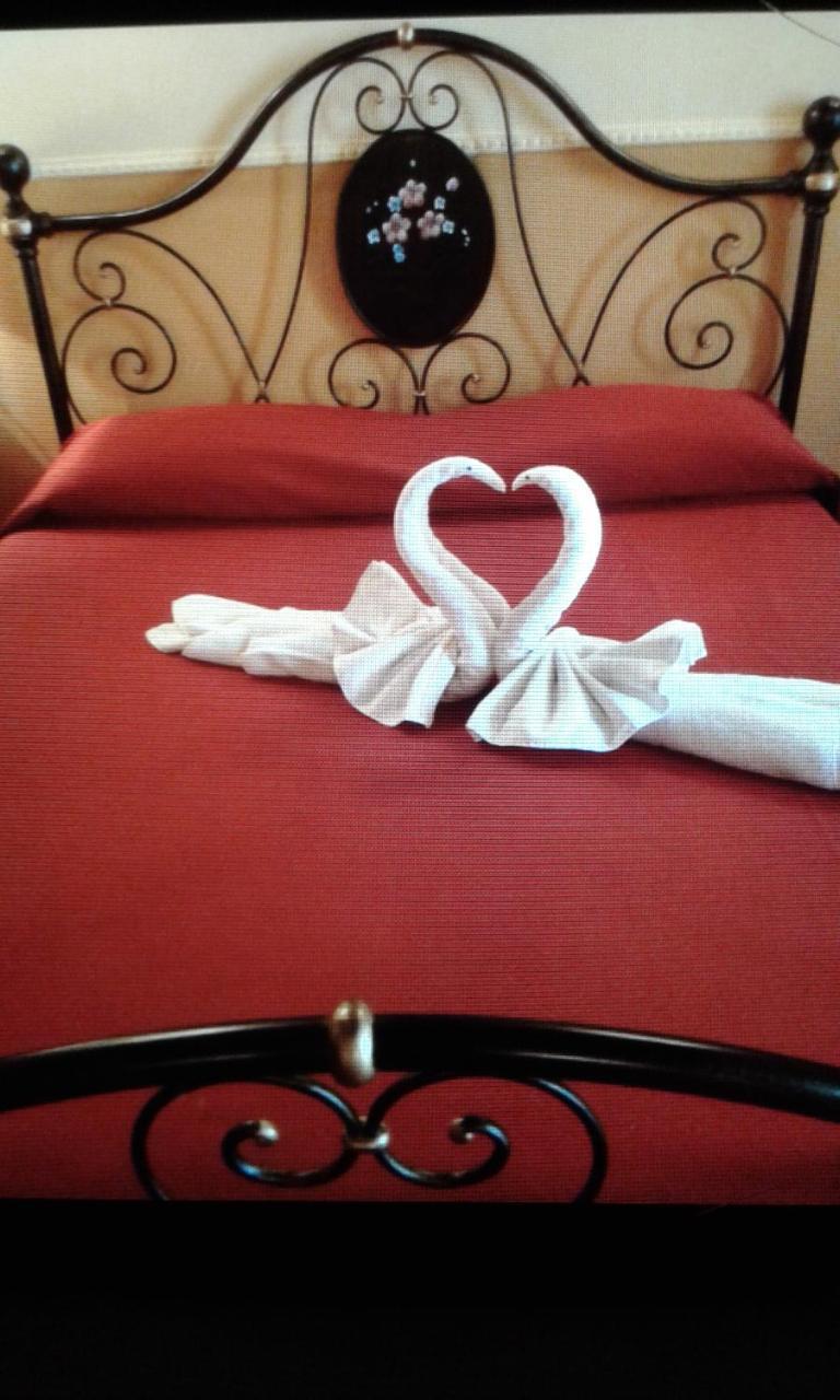 Hotel Pignatelli Napoli ภายนอก รูปภาพ